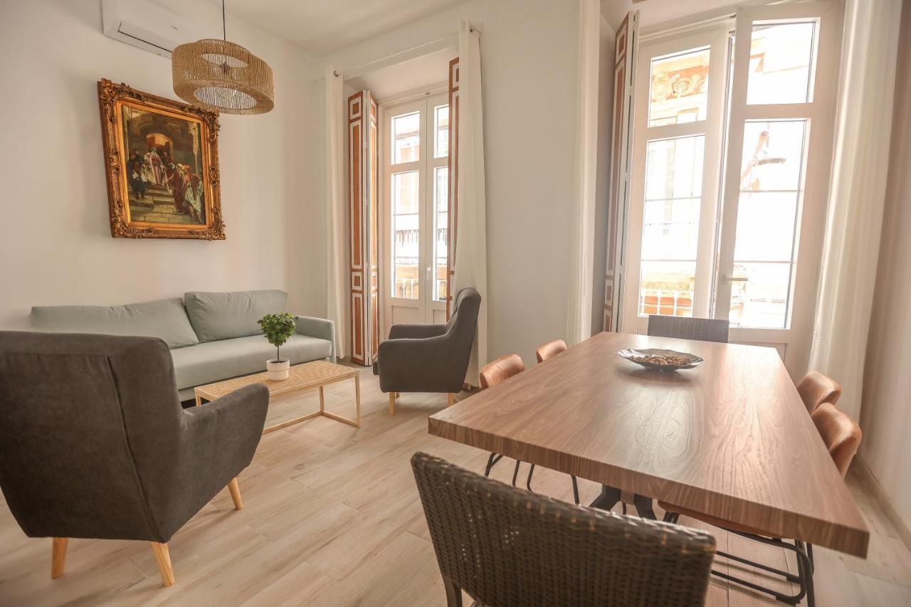 Apartamentos Catedral Málaga Eksteriør bilde