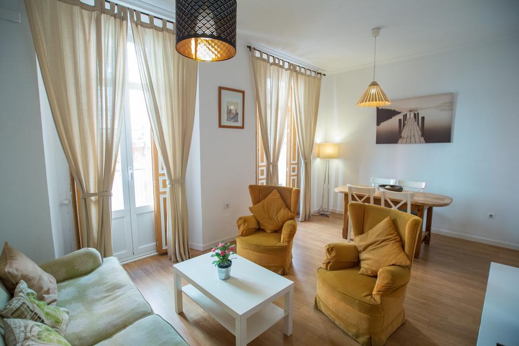 Apartamentos Catedral Málaga Eksteriør bilde
