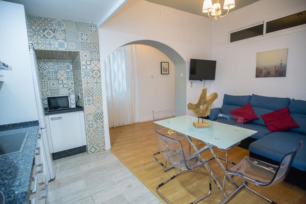 Apartamentos Catedral Málaga Eksteriør bilde